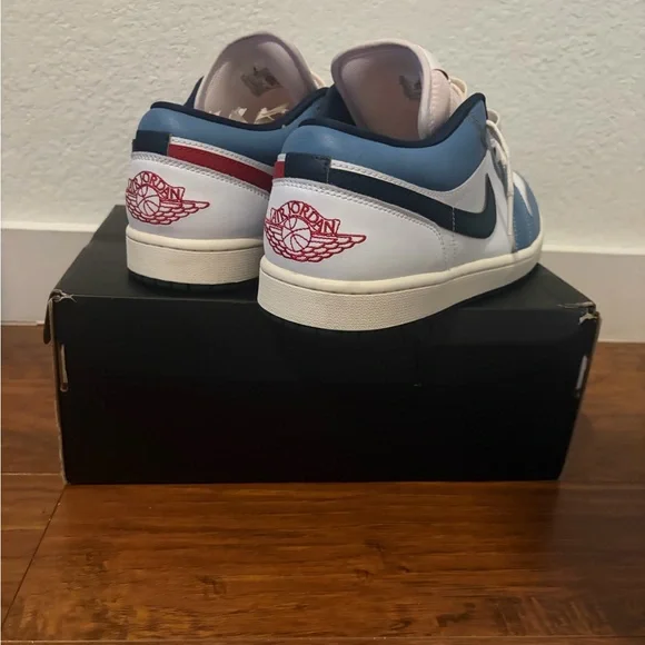 Jordan 1 Low SE (Motion Pack)